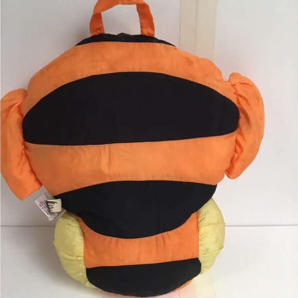 Vintage Disney’s Winnie the Pooh Tigger 90s plush stuffed head pillow - Picture 3 of 10